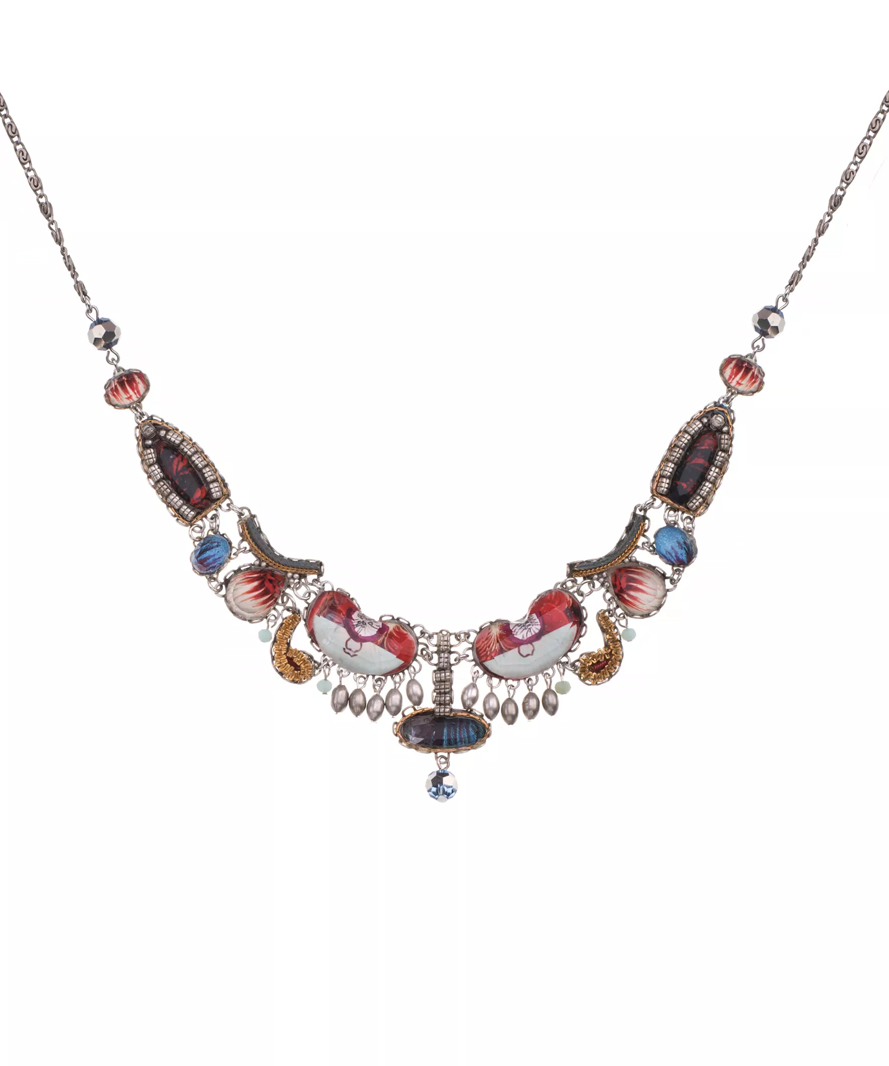 Atmosphere, Aretha Necklace