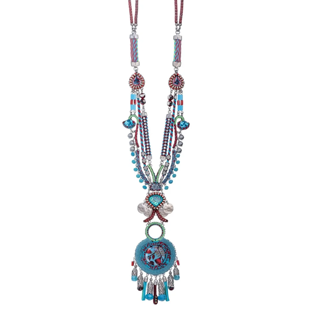 Coral Cave, Valeria Necklace