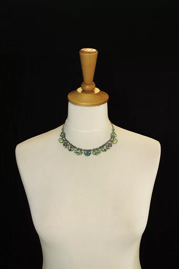 Clover Blooms, Blechnum Necklace - Image 2