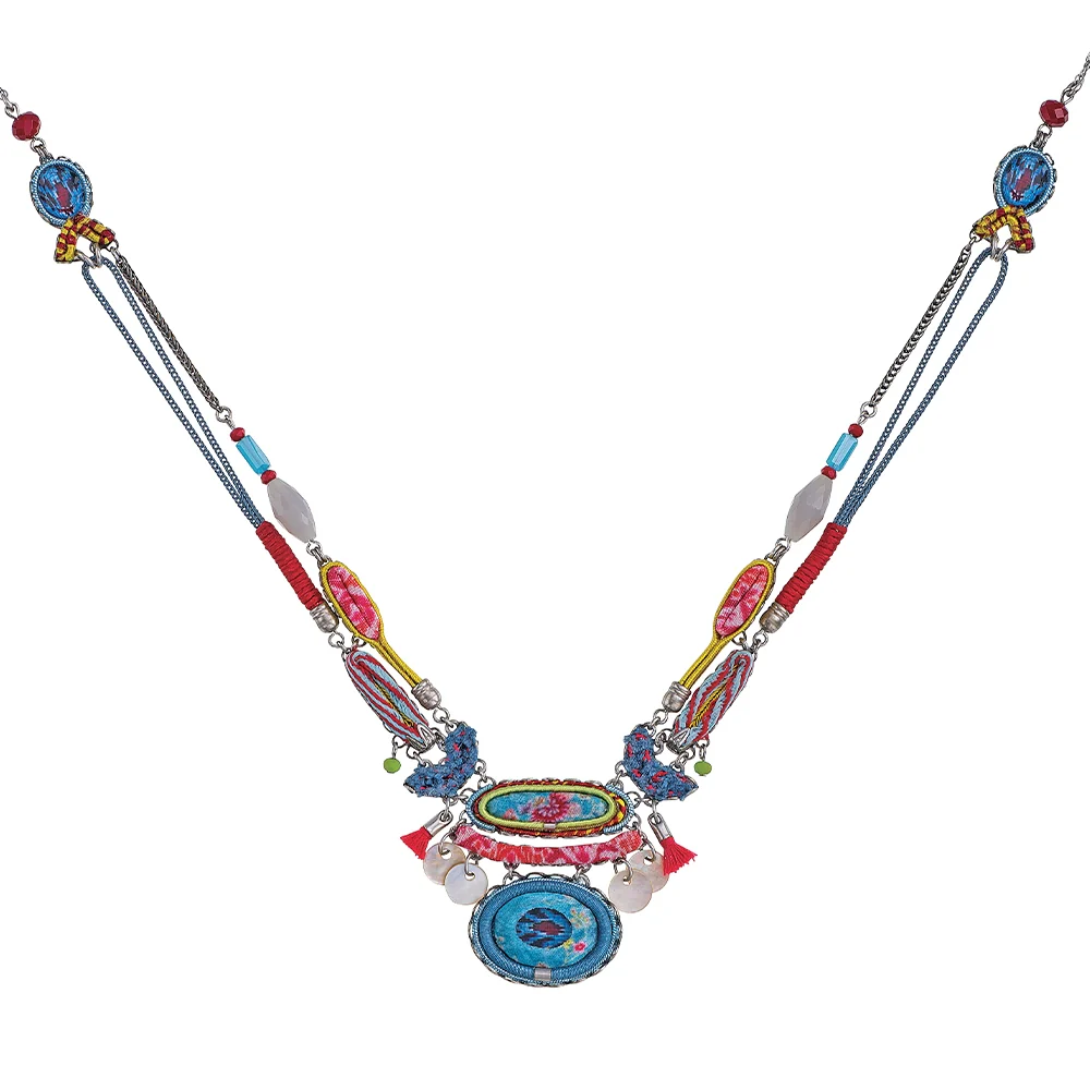 Constance, Beat Necklace