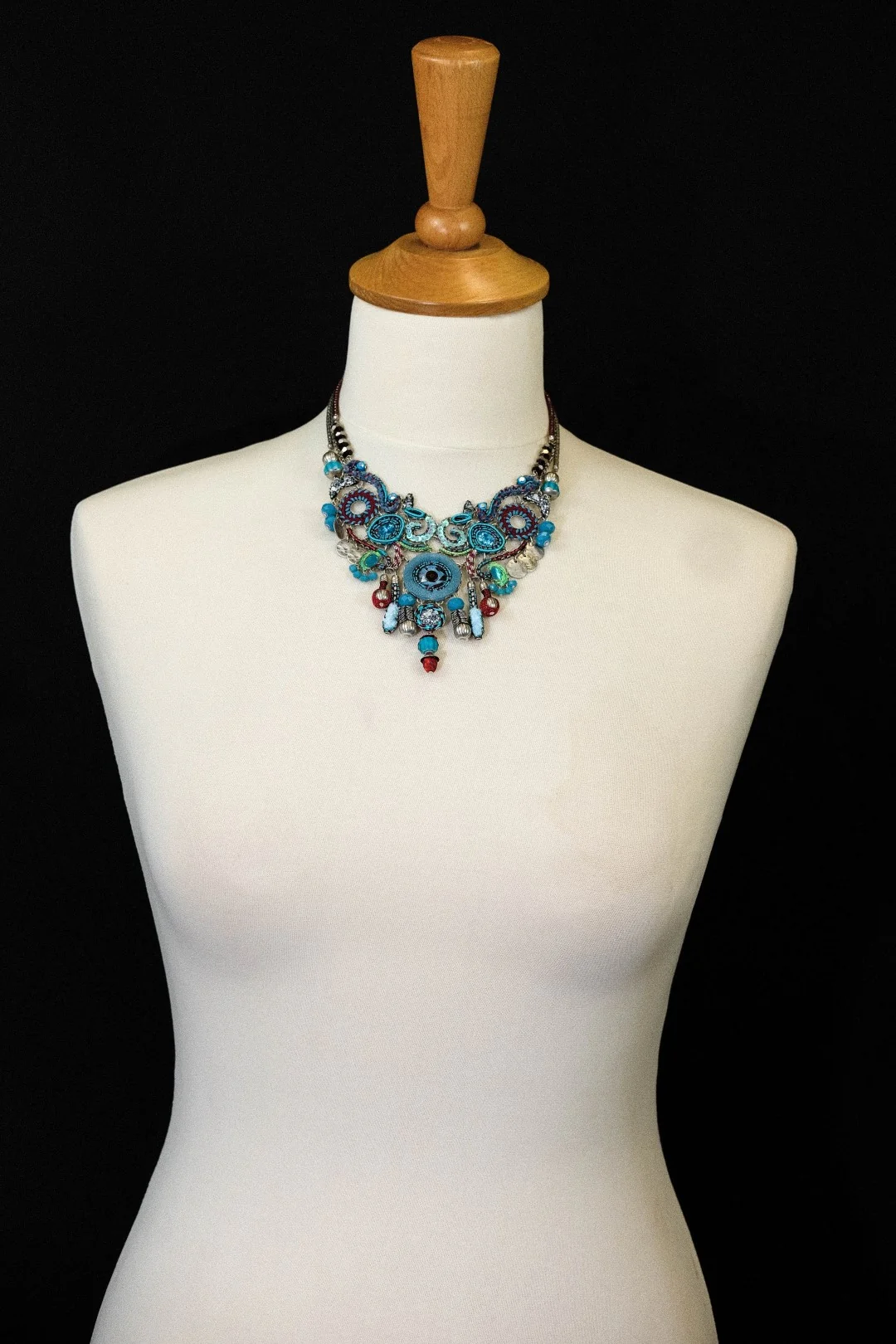 Coral Cave, Lucy Necklace - Image 2