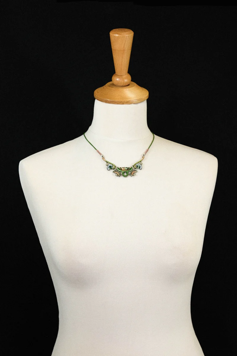 Daylily, Greenie Necklace - Image 2