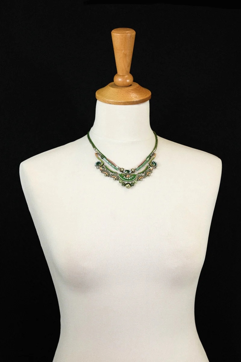 Daylily, Lime Necklace - Image 2