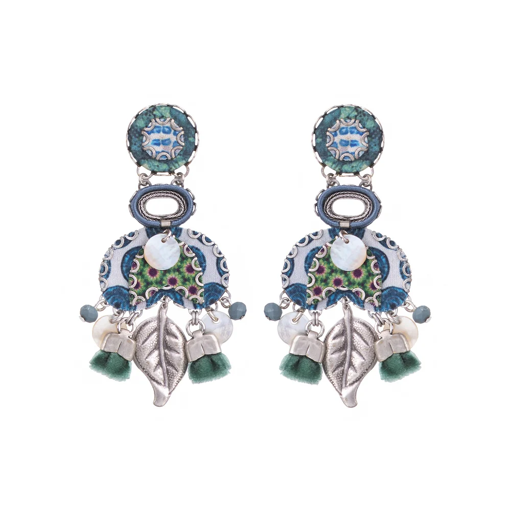 Fifth Dimension, Yam Earrings