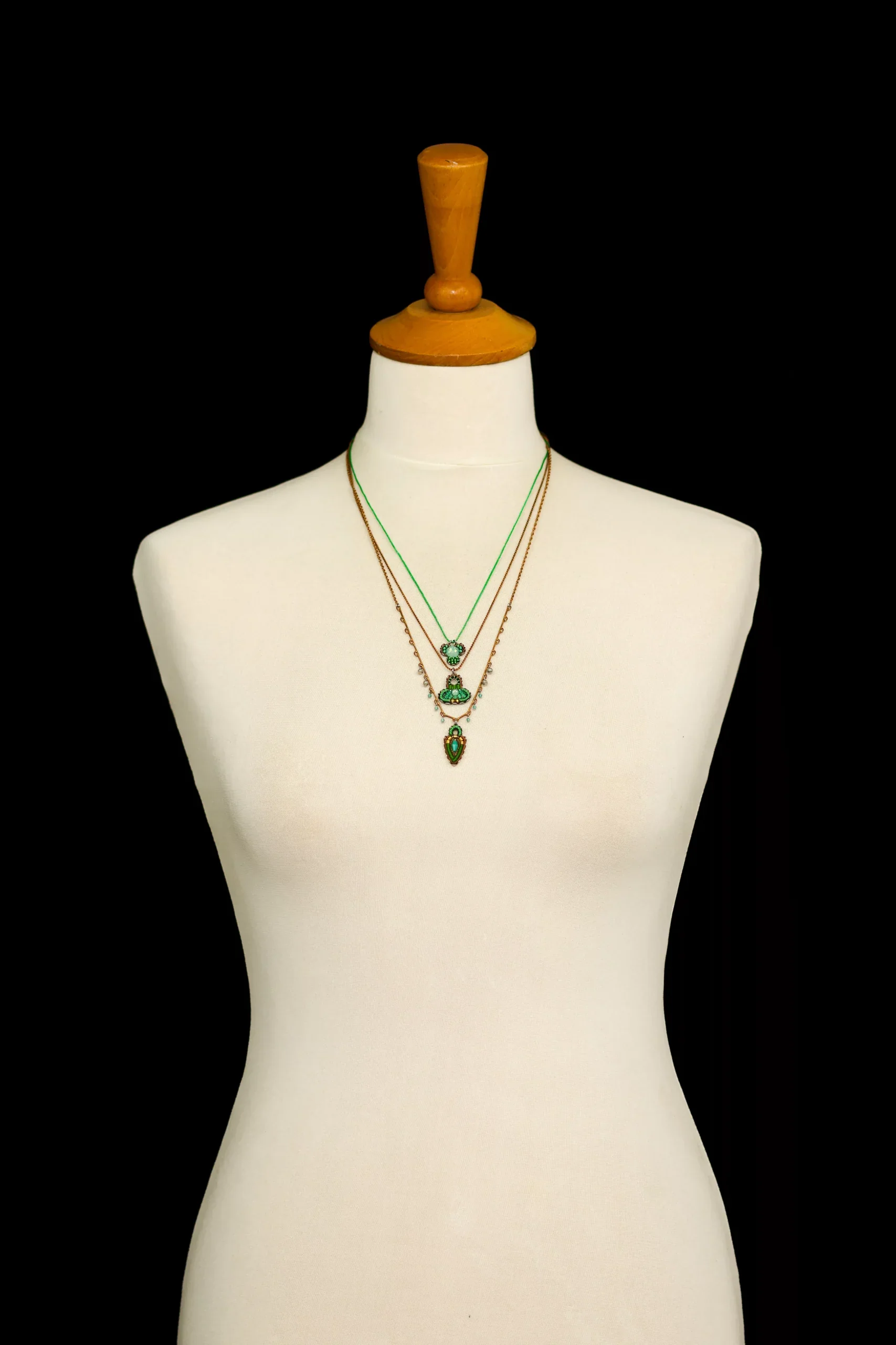 Green Long Necklace Grassland Set, Lea - Image 2