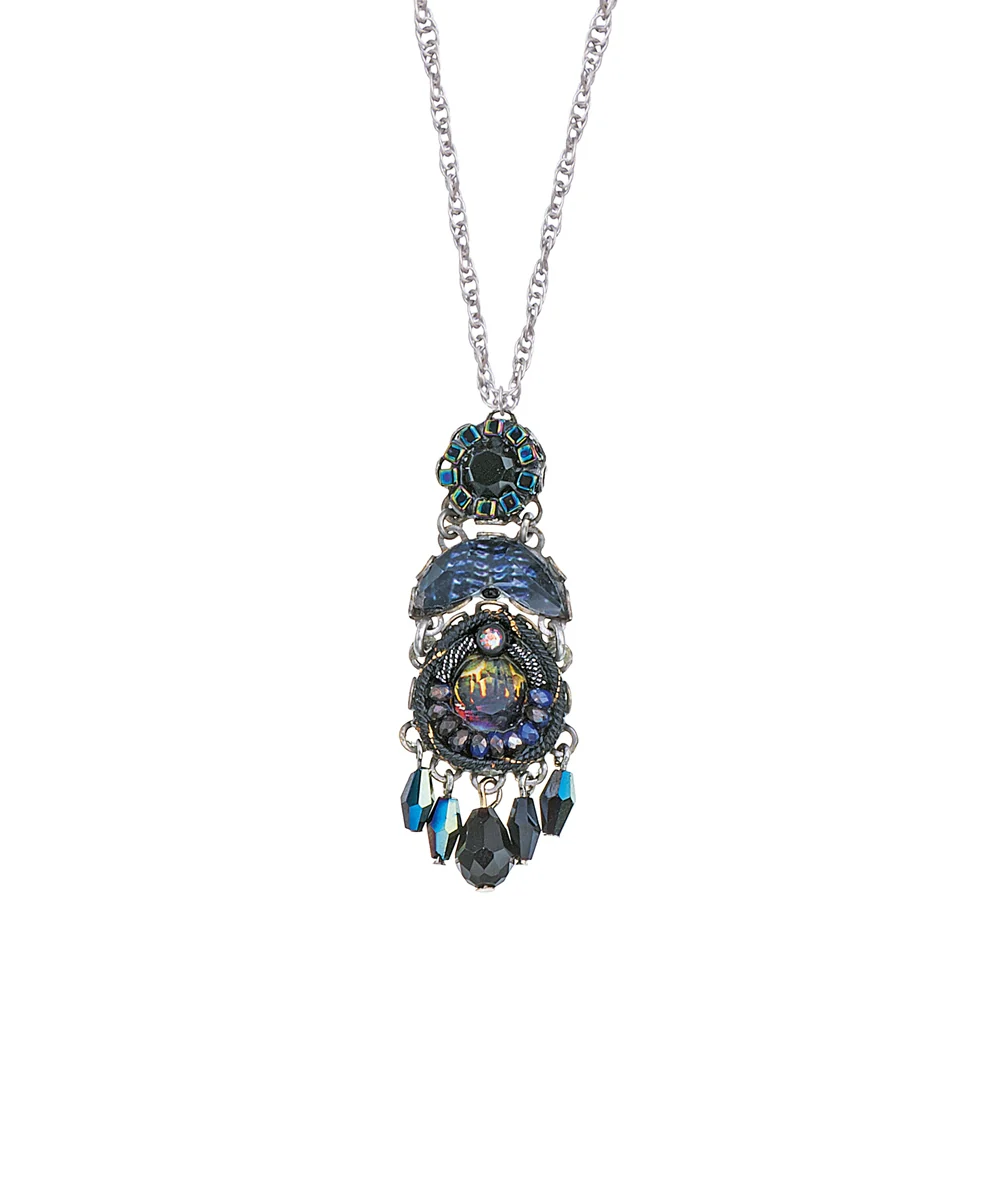 Maui Rock, Remmie Pendant