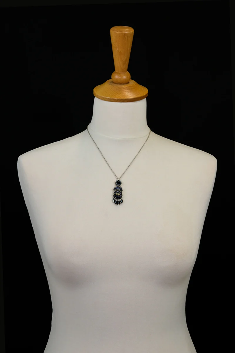 Maui Rock, Remmie Pendant - Image 2