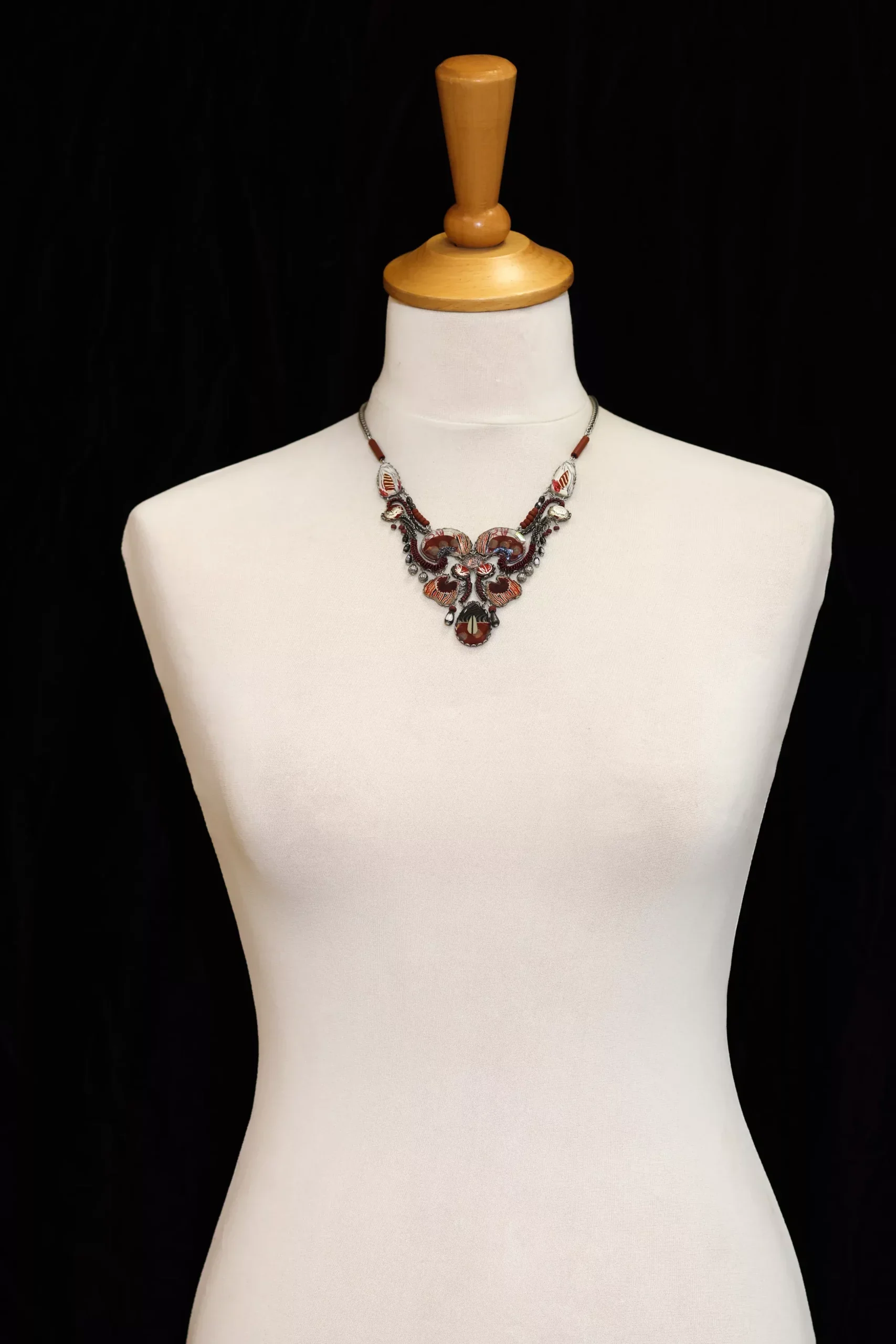 Mocha Latte, Elara Necklace - Image 2