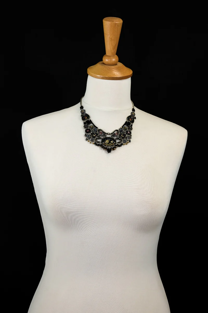 Moon Jet, Shadow Necklace - Image 2