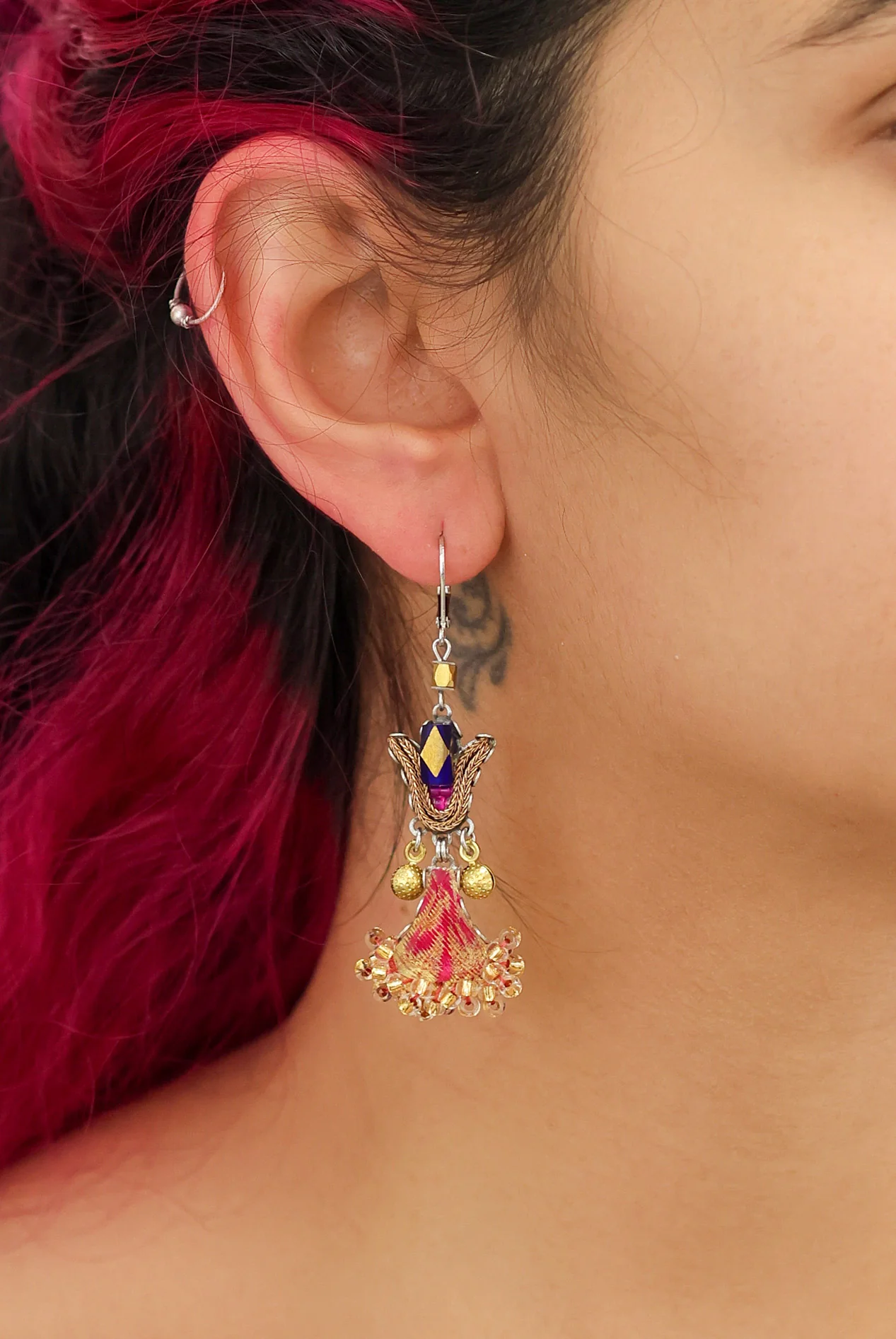 Plum Wine Set, Hanging Earrings, Lirio - Image 2