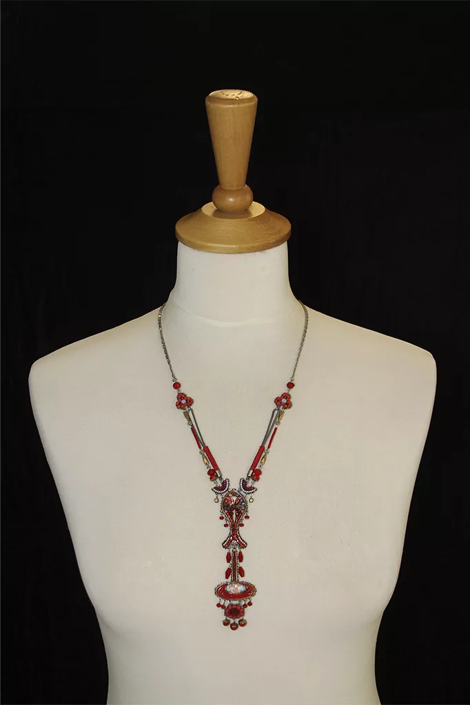Red Roses, Darry Necklace - Image 2