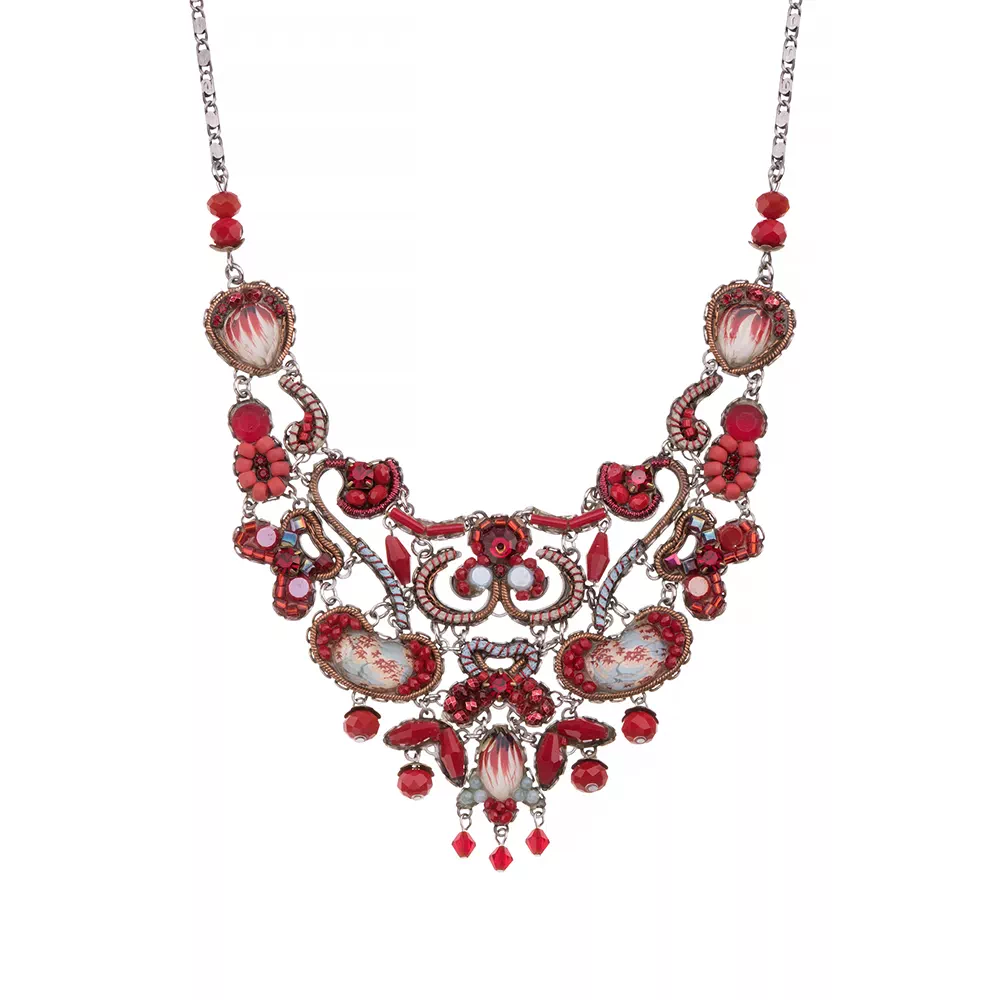 Red Roses, Edom Necklace