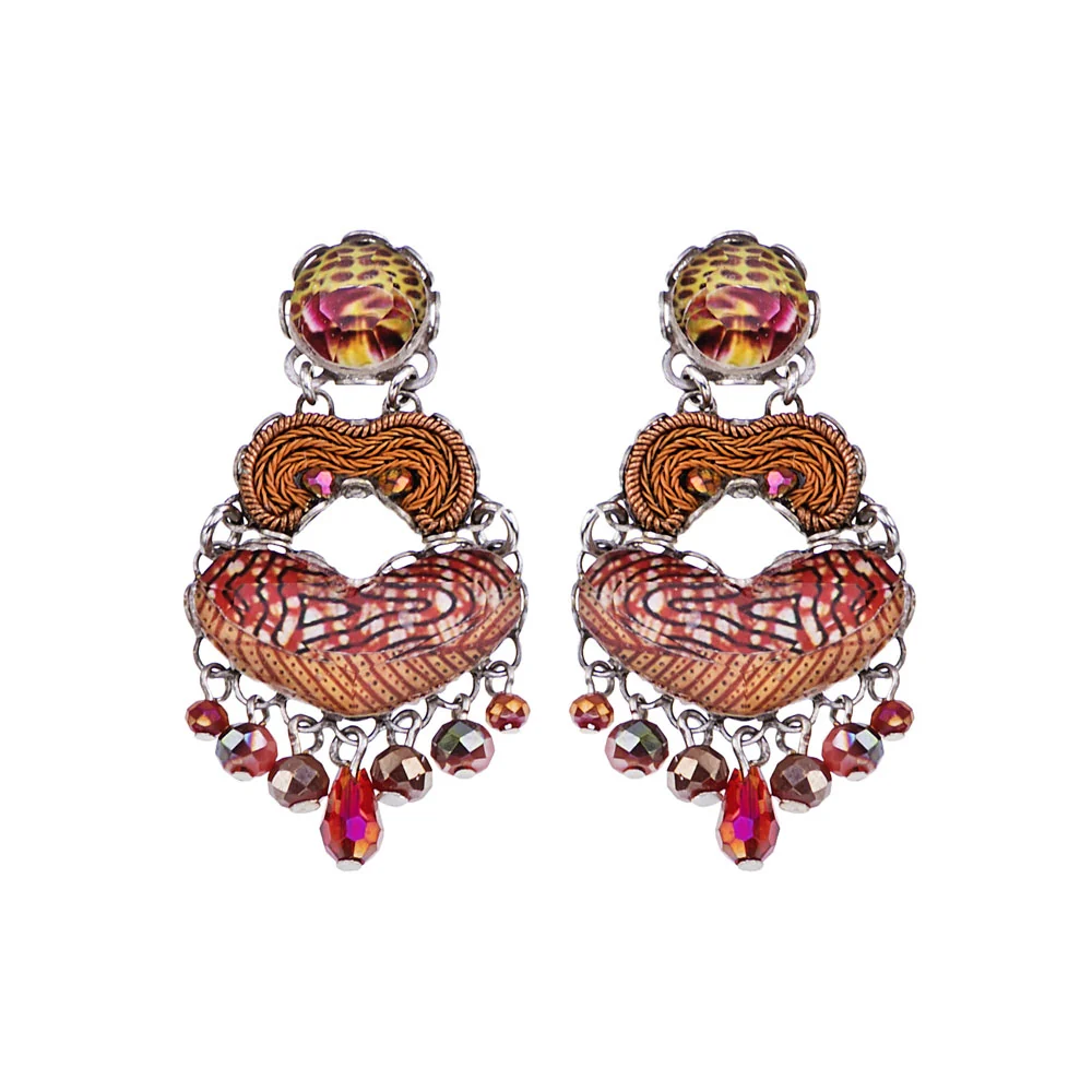 Soul Fire, Chea Earrings